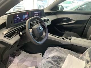 PEUGEOT 3008 usata, con Autoradio digitale