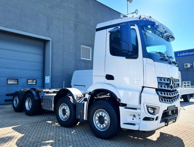 MERCEDES-BENZ Arocs 3251 L 8x2 Immagine 1