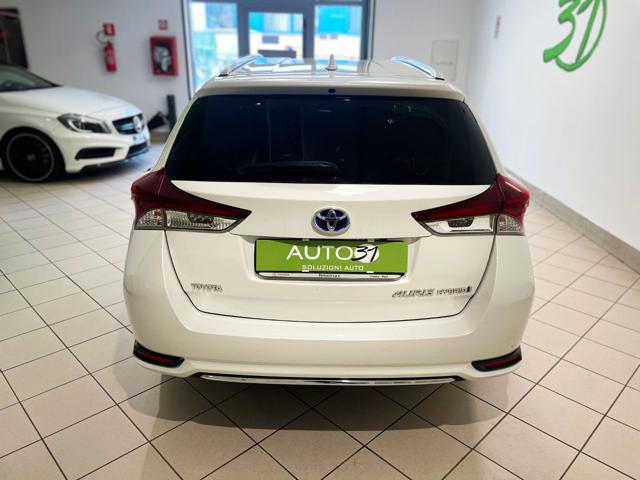 TOYOTA Auris Touring Sports 1.8 Hybrid Active Immagine 3