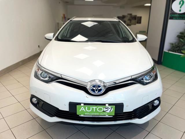 TOYOTA Auris Touring Sports 1.8 Hybrid Active Immagine 1