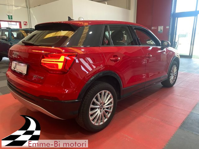 AUDI Q2 30 TFSI S tronic Business Design Immagine 4