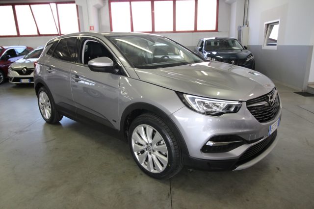 OPEL Grandland X 1.6 Hybrid4 Plug-in aut. AWD 300 CV Immagine 2