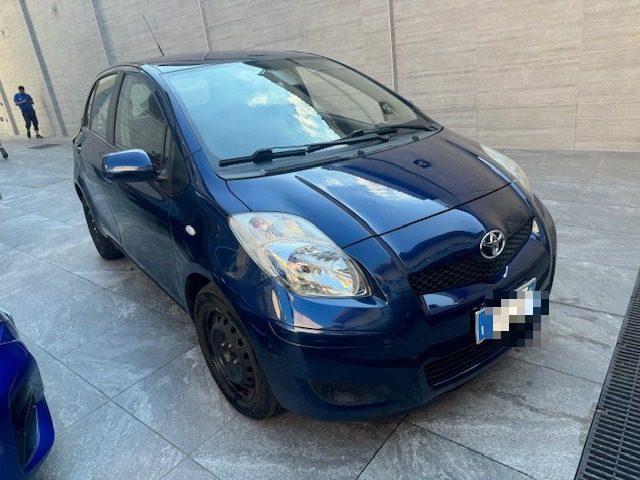 TOYOTA Yaris 1.3 5 porte Sol Immagine 2