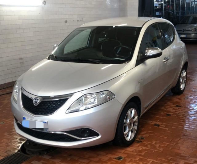 LANCIA Ypsilon 1.2 69 CV 5 porte Platinum Immagine 0