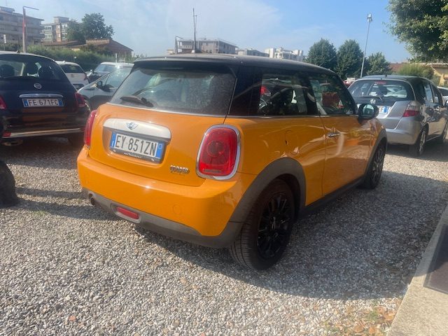 MINI Cooper 1.5 Cooper Immagine 2