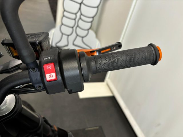 KTM 790 Duke KTM 790 DUKE - SCARICO AKRAPOVIC - CUPOLINO Immagine 2