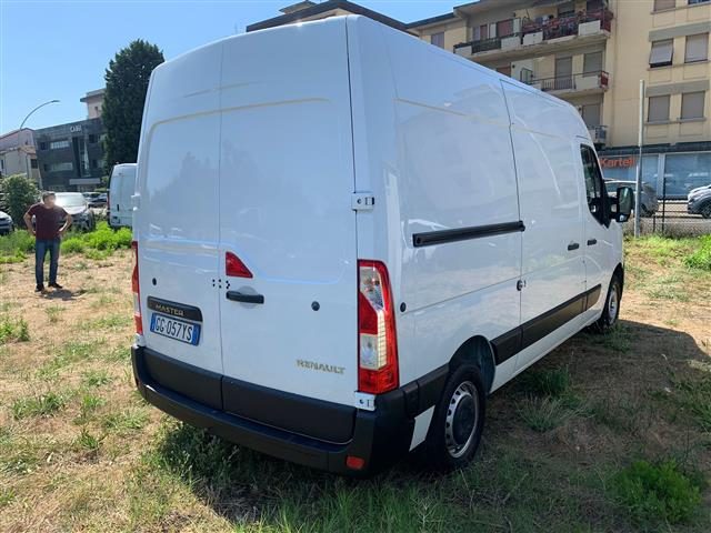 RENAULT Master T35 2.3 dci 135cv L2H2 Ice Immagine 4