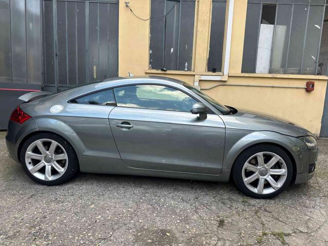 AUDI TT Coupé 3.2 V6 quattro Immagine 4