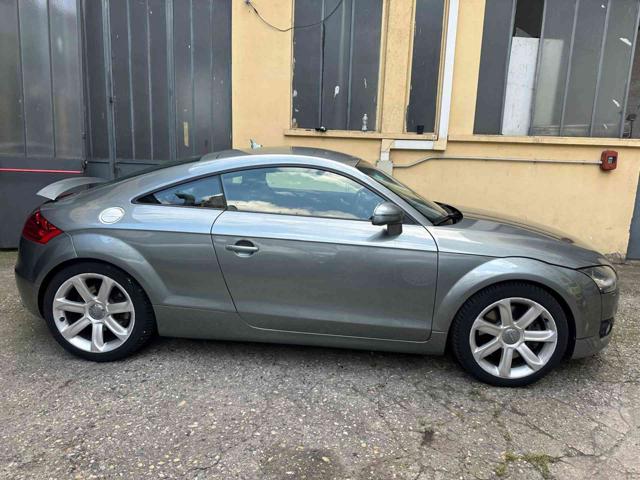 AUDI TT Coupé 3.2 V6 quattro Immagine 3