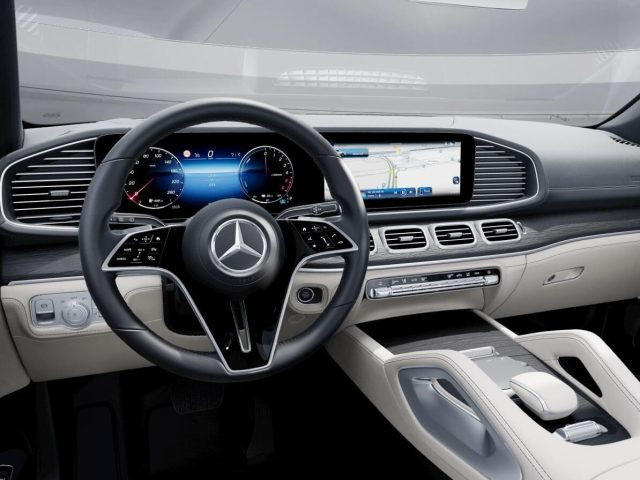 MERCEDES-BENZ GLE 350 de 4Matic Plug-in hybrid AMG Line Premium Immagine 4