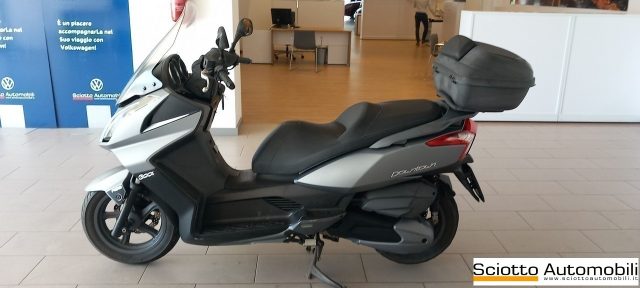 KYMCO Downtown 300i . Immagine 2