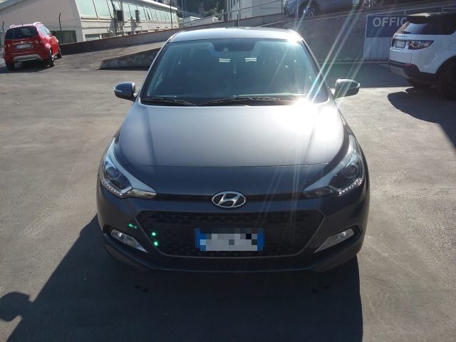 HYUNDAI i20 RECANATI - NEOPATENTATI - 1.1 CRDi 12V 5p Style Immagine 1