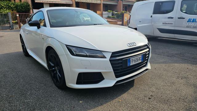 AUDI TT Coupé 2.0 TDI ultra S line Immagine 2