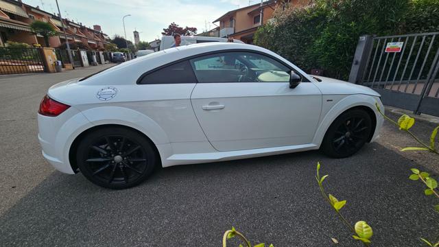 AUDI TT Coupé 2.0 TDI ultra S line Immagine 3