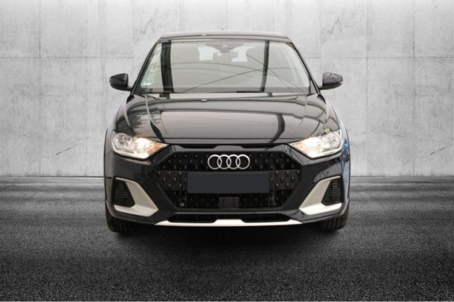 AUDI A1 citycarver 30 TFSI Immagine 3