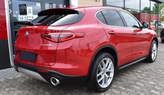 ALFA ROMEO Stelvio 2.0 Turbo 280 CV AT8 Q4 Super Immagine 2