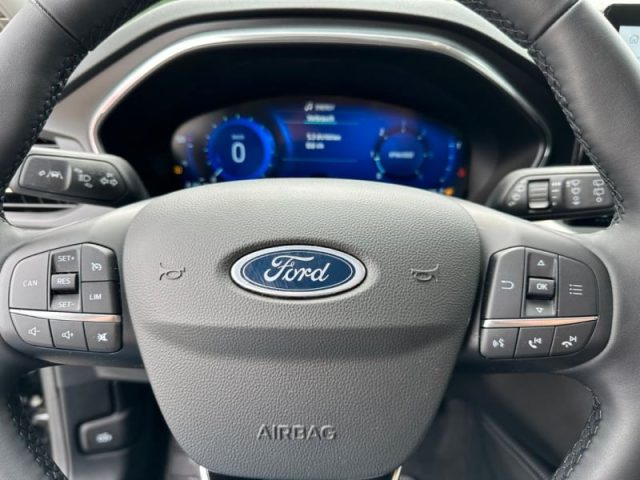 FORD Focus 1.5 EcoBlue 120 CV automatico SW Business Immagine 4