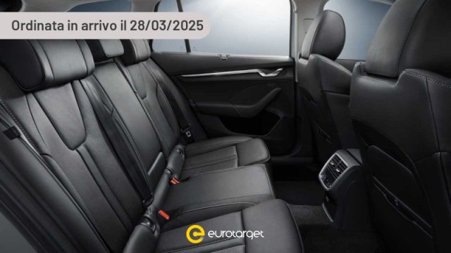 SKODA Octavia 2.0 TDI 115 CV Wagon Sportline Immagine 0