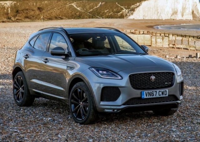 JAGUAR E-Pace 2.0D I4 204 CV AWD Auto R-Dynamic SE Immagine 4