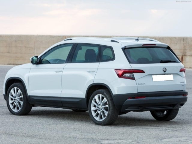 SKODA Karoq 2.0 TDI EVO SCR DSG SportLine Immagine 4