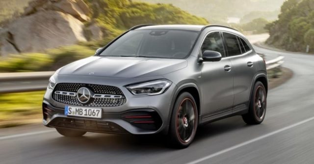 MERCEDES-BENZ GLA 180 d Automatic Business Extra Immagine 1