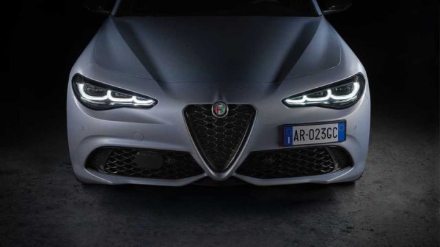 ALFA ROMEO Giulia 2.2 Turbodiesel 210 CV AT8 AWD Q4 Sprint Immagine 2