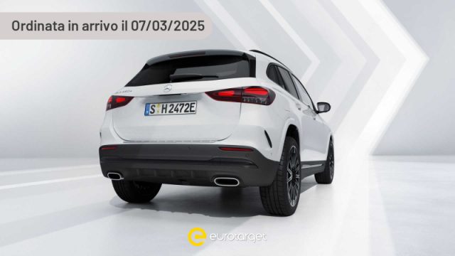 MERCEDES-BENZ GLA 180 Elettrica/Benzina usata