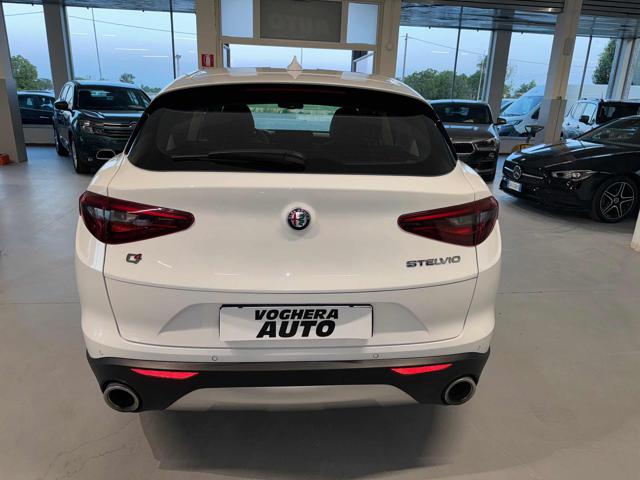 ALFA ROMEO Stelvio 2.2 Turbodiesel 190 CV AT8 Q4 Executive Immagine 3