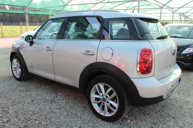 MINI Countryman Cooper D ALL4 Automatica Immagine 3