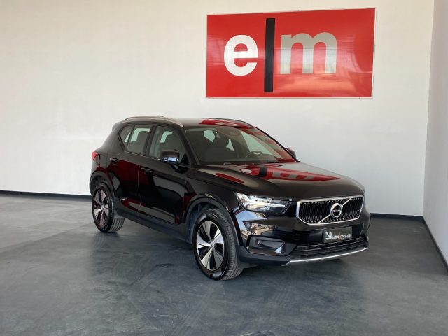 VOLVO XC40 D3 AUT. MOMENTUM PRO Immagine 1