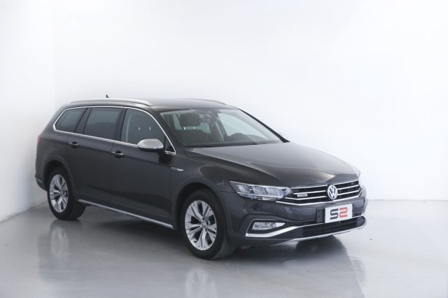 VOLKSWAGEN Passat Alltrack 2.0 TDI 190 CV 4MOTION DSG BMT Immagine 3