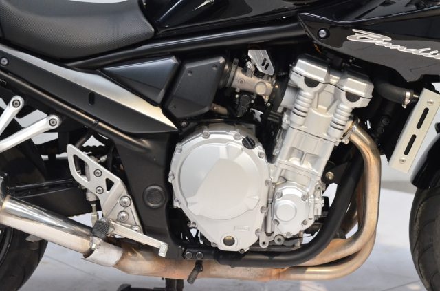 SUZUKI GSF 650 Bandit S 2009 + BAULETTO Immagine 2