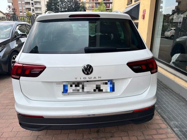 VOLKSWAGEN Tiguan 2.0 TDI 150 CV SCR DSG Elegance 12-2020 Immagine 4