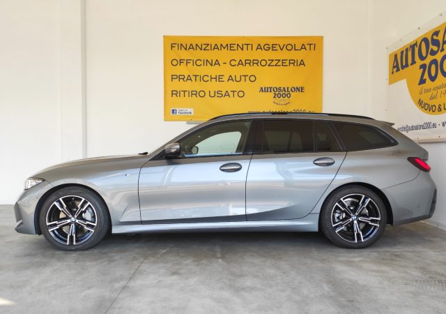 BMW 330 d 48V xDrive Touring Msport GARANZIA UFF. 2026 Immagine 2