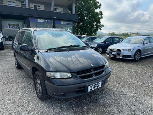 CHRYSLER Voyager 2.5 turbodiesel LX Immagine 2