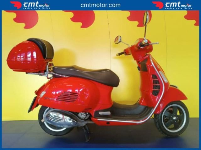 VESPA GTS 300 Garantito e Finanziabile Immagine 0