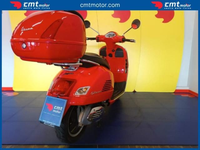 VESPA GTS 300 Garantito e Finanziabile Immagine 3