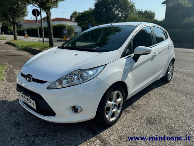 FORD Fiesta 1.4 5 porte Bz.- GPL Titanium Immagine 0