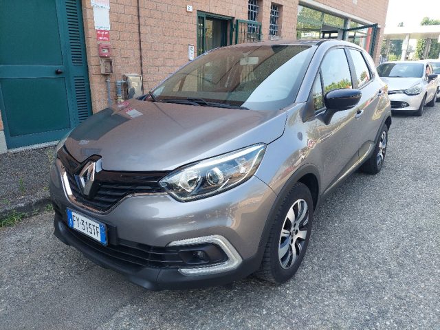 RENAULT Captur dCi 8V 90 CV EDC Business Immagine 1