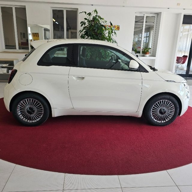 FIAT 500 Icon Berlina 42 kWh Immagine 2