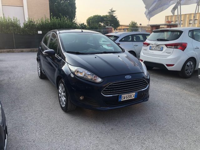 FORD Fiesta 1.4 5 porte Bz.- GPL Immagine 0