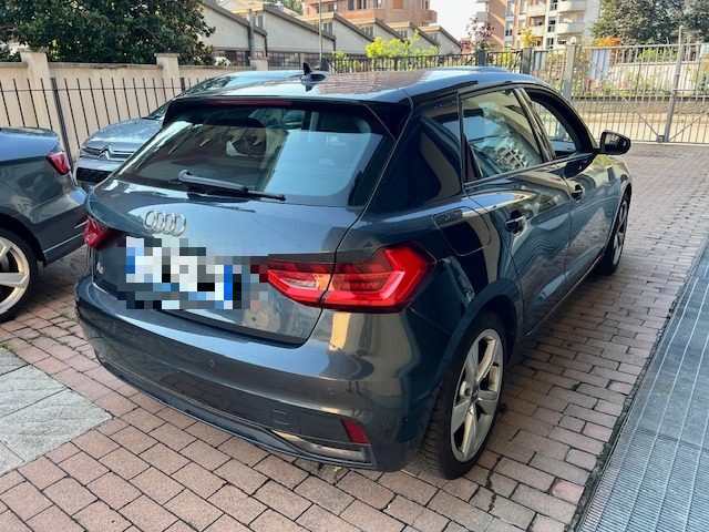 AUDI A1 SPB 30 TFSI S tronic Admired Immagine 3