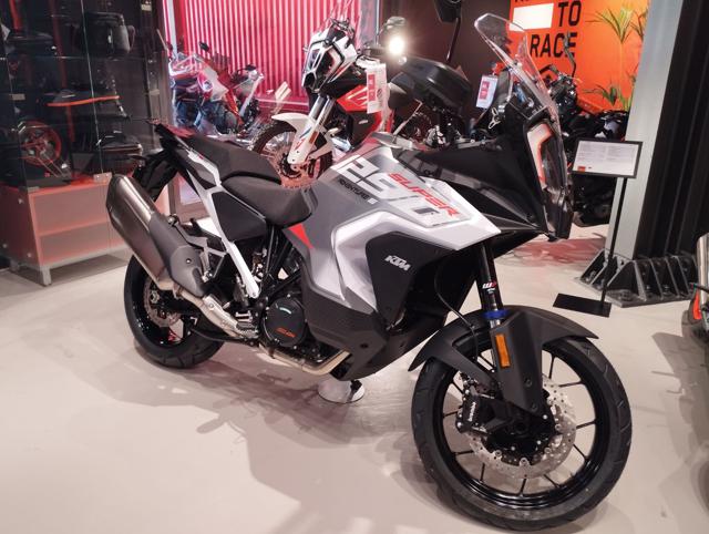 KTM 1290 Super Adventure S Immagine 0