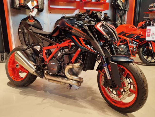 KTM 1290 Super Duke R EVO Immagine 0