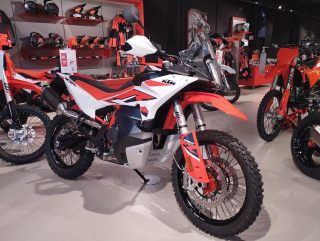 KTM 890 Adventure ADVENTURE R Immagine 0