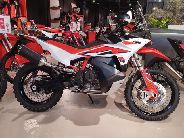 KTM 890 Adventure ADVENTURE R Immagine 1