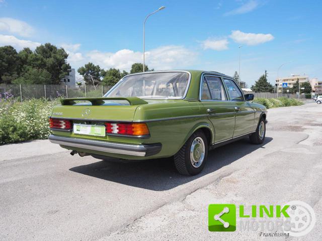 MERCEDES-BENZ 240 D W123 Immagine 1