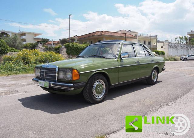 MERCEDES-BENZ 240 D W123 Immagine 0