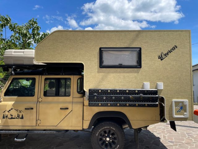 LAND ROVER Defender Diesel 2006 usata, Firenze