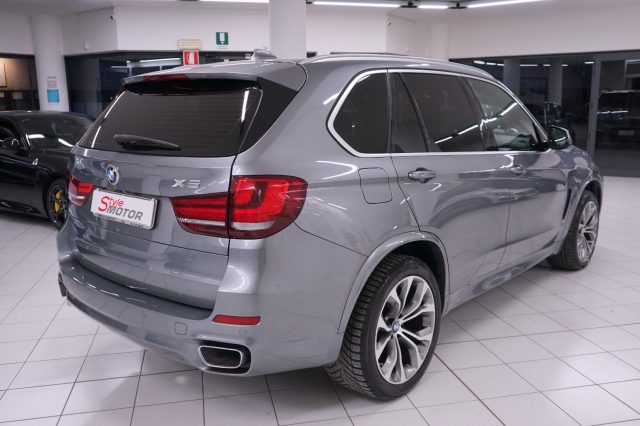 BMW X5 xDrive30d 258CV Experience Leggi Note Immagine 1